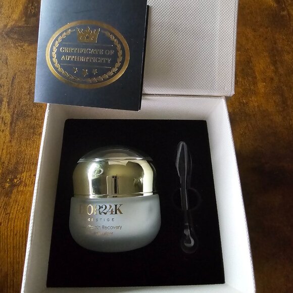 D’OR 24K Prestige Multi-Vitamin Recovery 24H Moisturizer – 50 ml / 1.7 oz - Picture 2 of 3